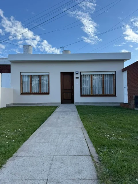 Casas, chalets en Venta — SAN SALVADOR 2200