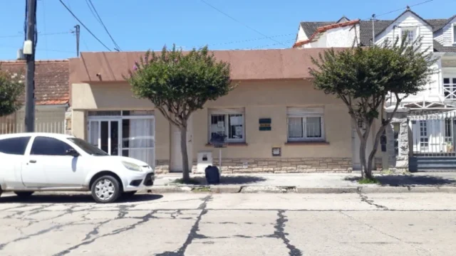 Casas, chalets en Venta — Salta 4128