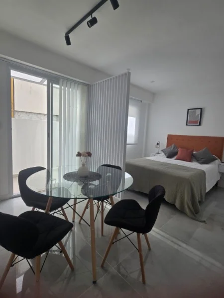 Departamentos, pisos y semipisos en Venta — Colon 2000