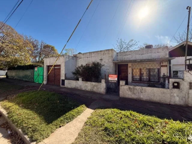 Casas, chalets en Venta — padre mujica 4209