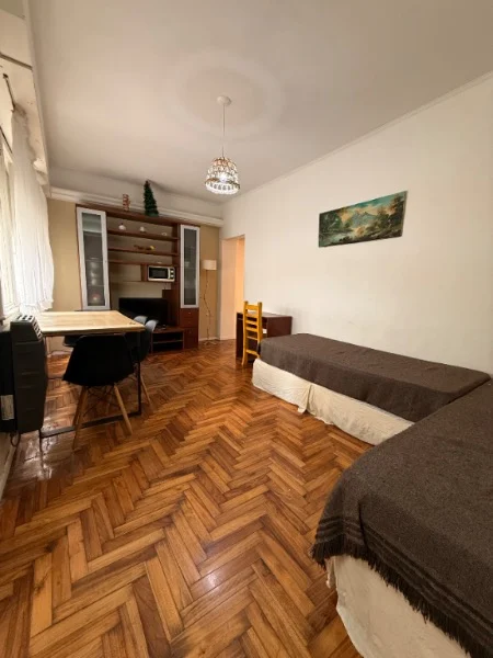 Departamentos, pisos y semipisos en Venta — Moreno 2300