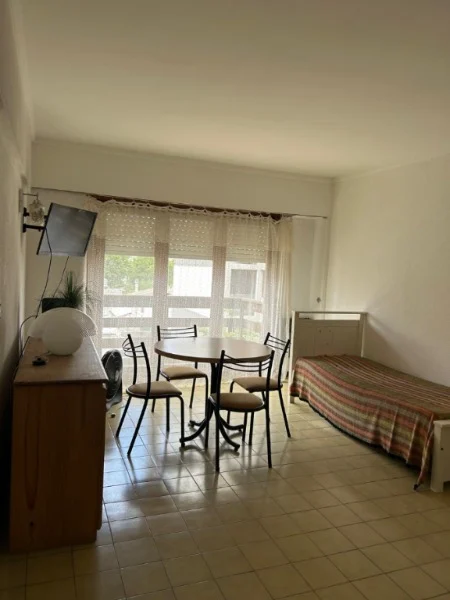 Departamentos, pisos y semipisos en Alquiler Temporario — Ayacucho 3271