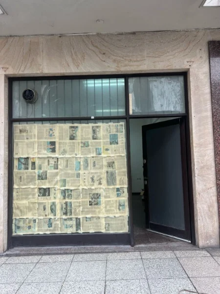 Locales en Venta — hipolito irigoyen 1020
