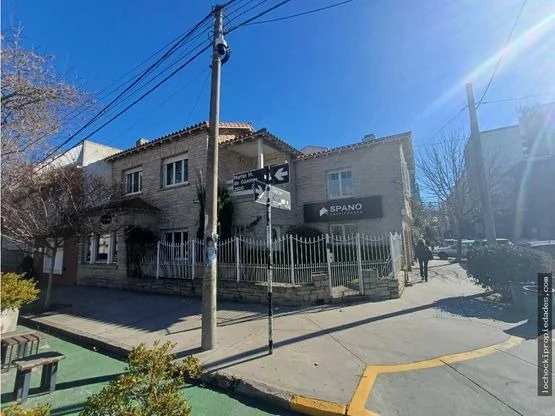 Casas, chalets en Venta — Gascon y Guemes
