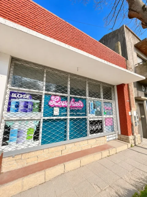 Locales en Alquiler — rivadavia 4000