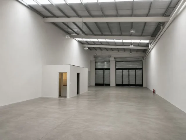 Galpones en Alquiler — Juan Bautista justo 4430