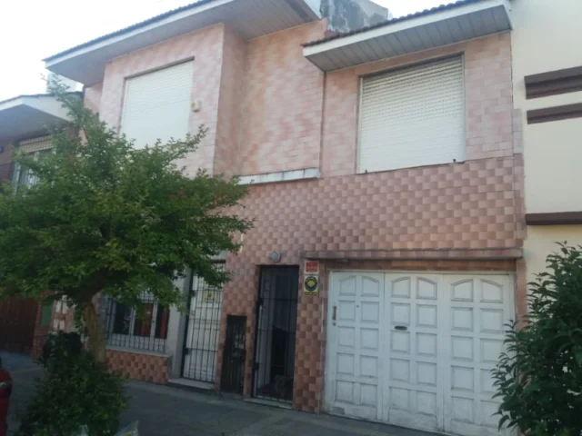 Casas, chalets en Venta — LA PAMPA 2500