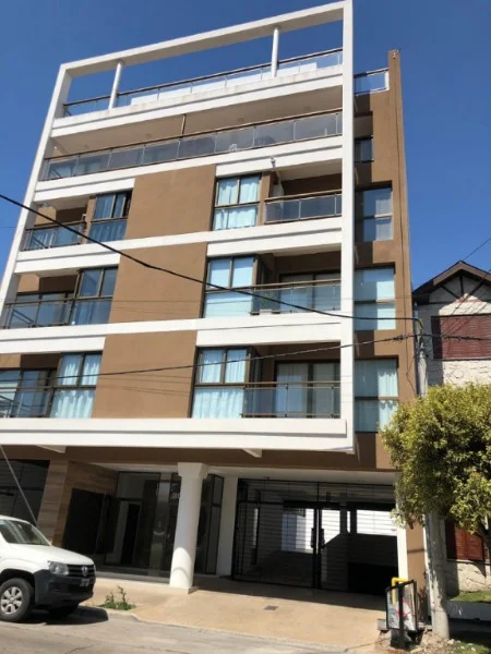 Departamentos, pisos y semipisos en Venta — PRIMERA JUNTA 3000