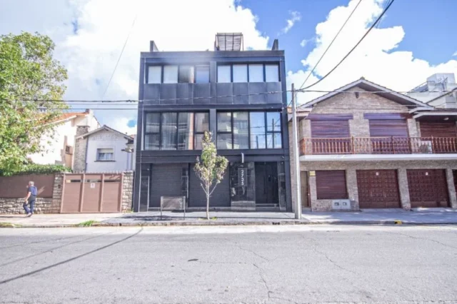 PH en Venta — LAMADRID 2700