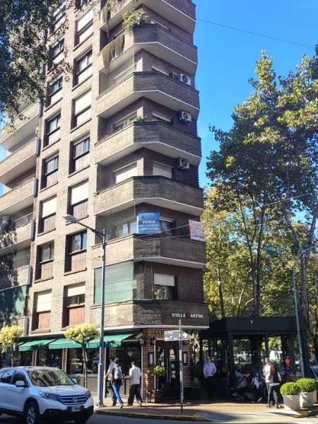 Departamentos, pisos y semipisos en Venta — DIAGONAL PUEYRREDON 3045
