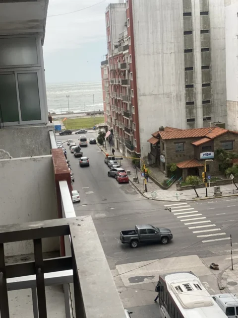 Departamentos, pisos y semipisos en Alquiler — sarmiento 2239