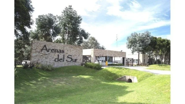 Lotes y terrenos en Venta — Salida de Arenas del Sur