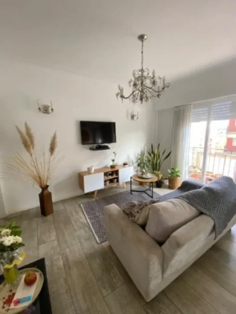 Departamentos, pisos y semipisos en Venta — San Luis y Moreno
