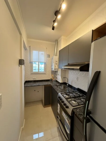 Departamentos, pisos y semipisos en Venta — Entre Rios y Almte. Brown