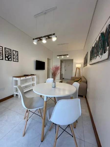 Departamentos, pisos y semipisos en Venta — Bolivar y Santa Fe