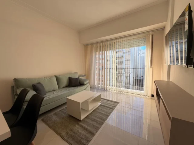 Departamentos, pisos y semipisos en Venta — Colon y Corrientes