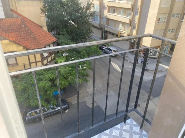 Departamentos, pisos y semipisos en Venta — Sarmiento 2500 3°