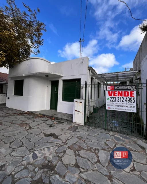 Casas, chalets en Venta — San Lorenzo 3200