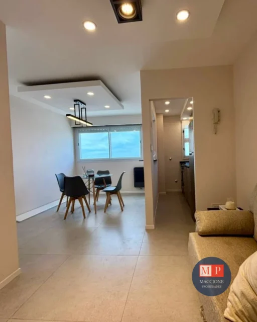 Departamentos, pisos y semipisos en Venta — Av Luro 2237