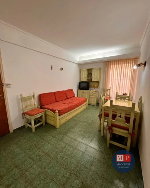 Departamentos, pisos y semipisos en Venta — Santiago del Estero 2334