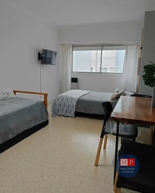 Departamentos, pisos y semipisos en Venta — Corrientes 2255