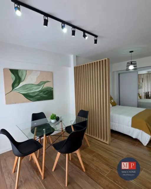 Departamentos, pisos y semipisos en Venta — Sarmiento 2493