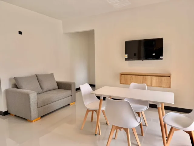 Departamentos, pisos y semipisos en Venta — Moreno 2442