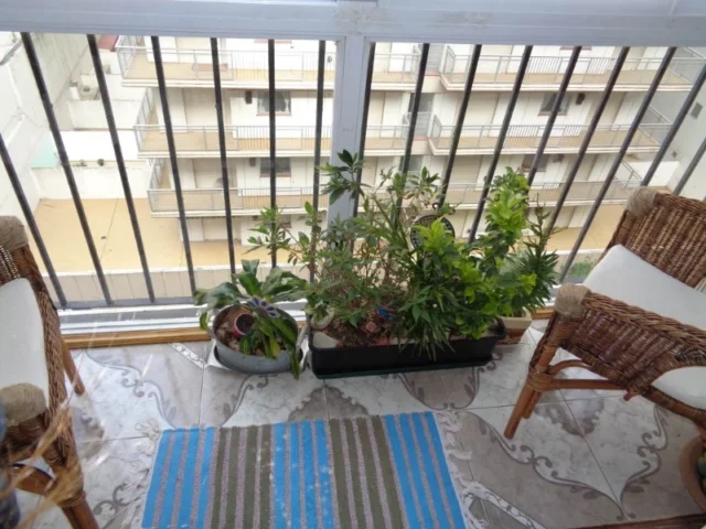 Departamentos, pisos y semipisos en Venta — entre rios 2100