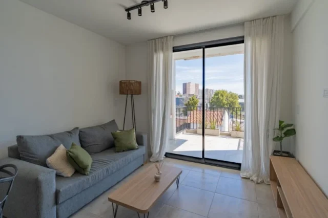 Departamentos, pisos y semipisos en Venta — Neuquen 1200