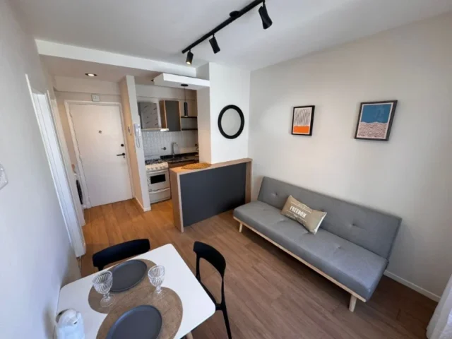Departamentos, pisos y semipisos en Venta — Av Colon 1700