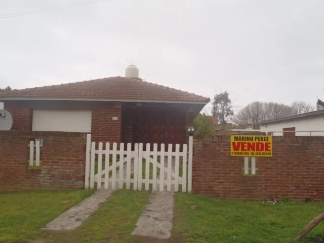Casas, chalets en Venta — URQUIA 4576