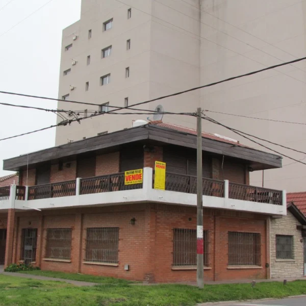 Casas, chalets en Venta — ACEVEDO 4175