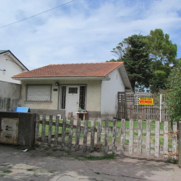 Casas, chalets en Venta — ESTRADA 5054