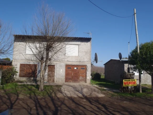 Casas, chalets en Venta — LA TRINIDAD 420