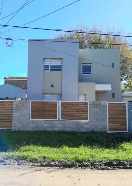 Dúplex en Venta — AGUA BLANCA 3209