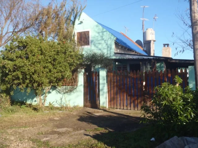Casas, chalets en Venta — CERRO MURALLON (17) N° 7320 E/ 24 Y 26