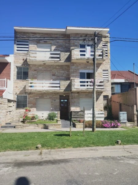 Departamentos, pisos y semipisos en Venta — Fray Mamerto Esquiú 2345