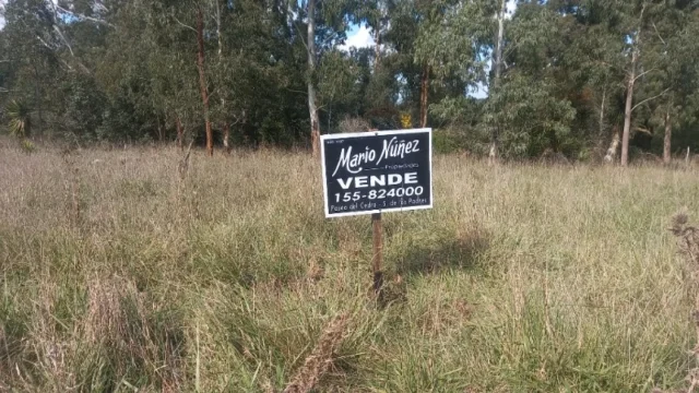 Lotes y terrenos en Venta — Los Mirlos y Ramón Iturroz