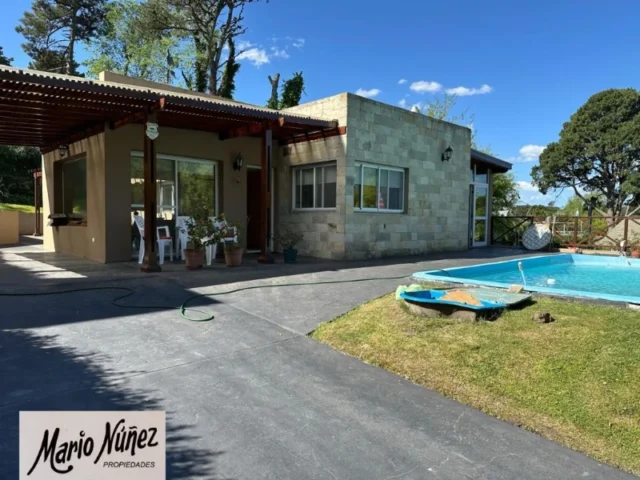 Casas, chalets en Venta — C. Noemi 489