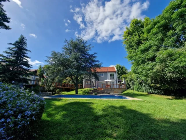 Casas, chalets en Venta — Angel 503