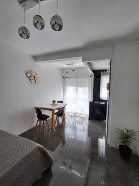 Departamentos, pisos y semipisos en Venta — BOLIVAR 2272