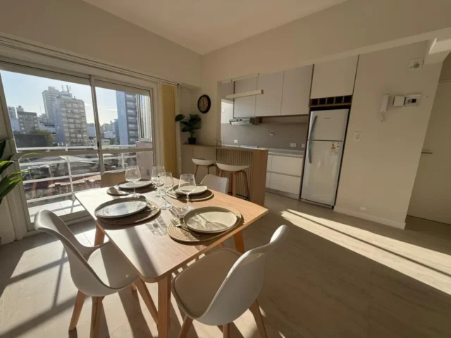 Departamentos, pisos y semipisos en Venta — BOLIVAR 3259