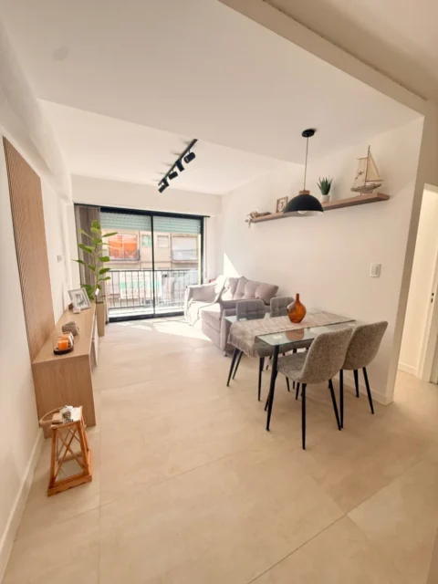 Departamentos, pisos y semipisos en Venta — Belgrano 2350