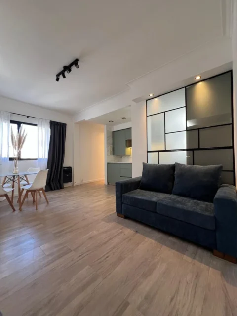 Departamentos, pisos y semipisos en Venta — Bolivar 2644