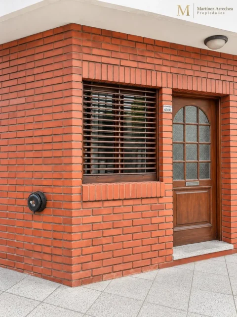 Oficinas en Alquiler — Catamarca 4001