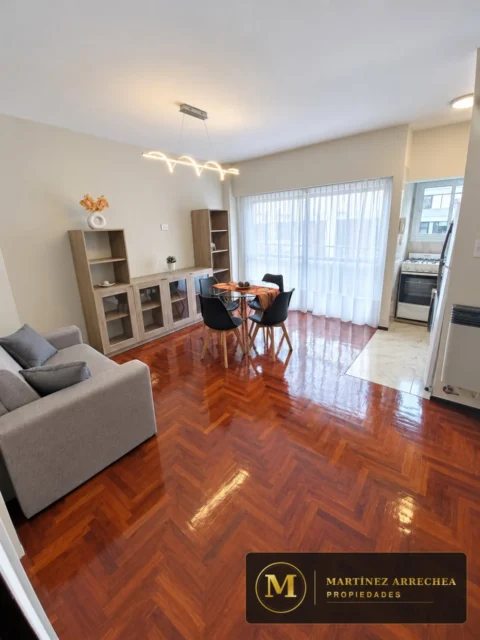Departamentos, pisos y semipisos en Venta — Av Pedro Luro 2600