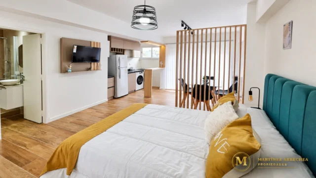 Departamentos, pisos y semipisos en Venta — Sarmiento 2400