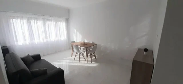 Departamentos, pisos y semipisos en Venta — Moreno y Santa Fe
