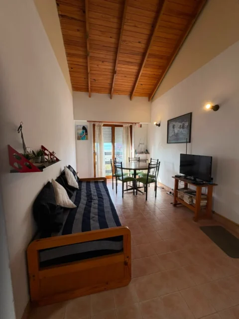 Departamentos, pisos y semipisos en Venta — Guiraldes 947