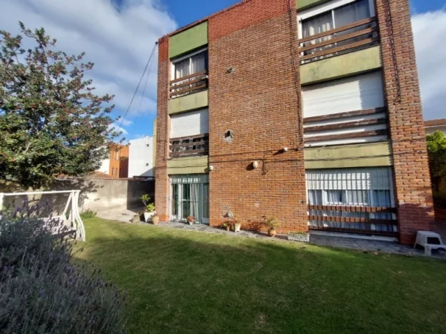 Departamentos, pisos y semipisos en Venta — strobel 5045